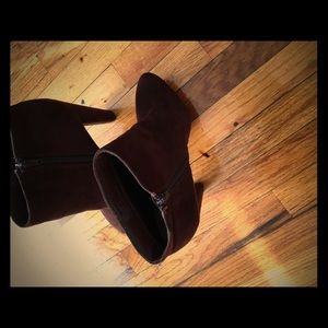 Very nice Suede heels